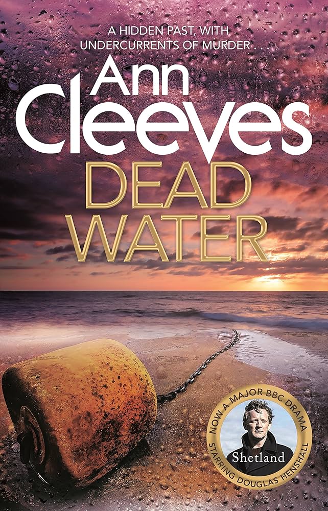 front cover of Dead Water by Ann Cleeves